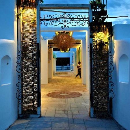 Готель Marzi Beach And Bungalows Kokkonion Екстер'єр фото