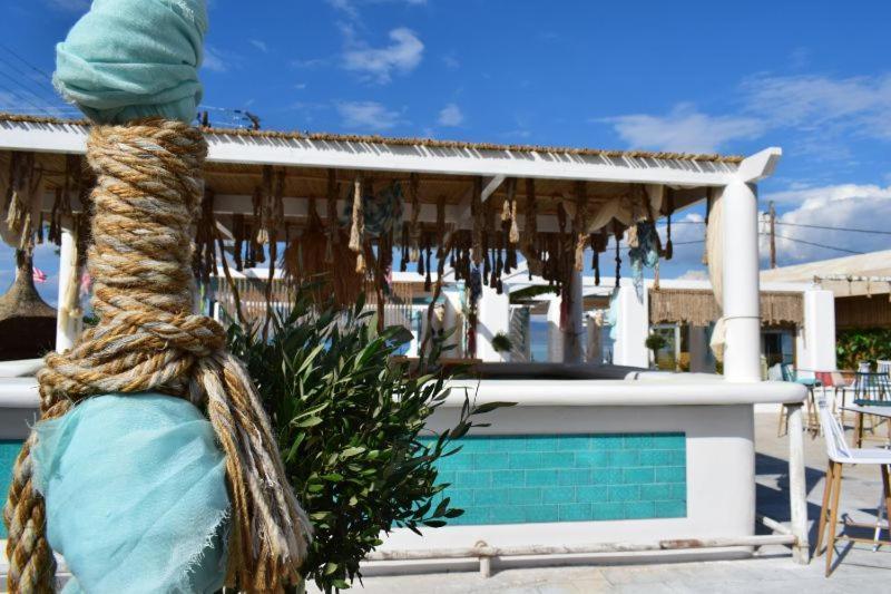 Готель Marzi Beach And Bungalows Kokkonion Екстер'єр фото