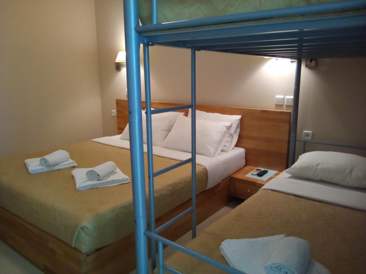 Готель Marzi Beach And Bungalows Kokkonion Номер фото